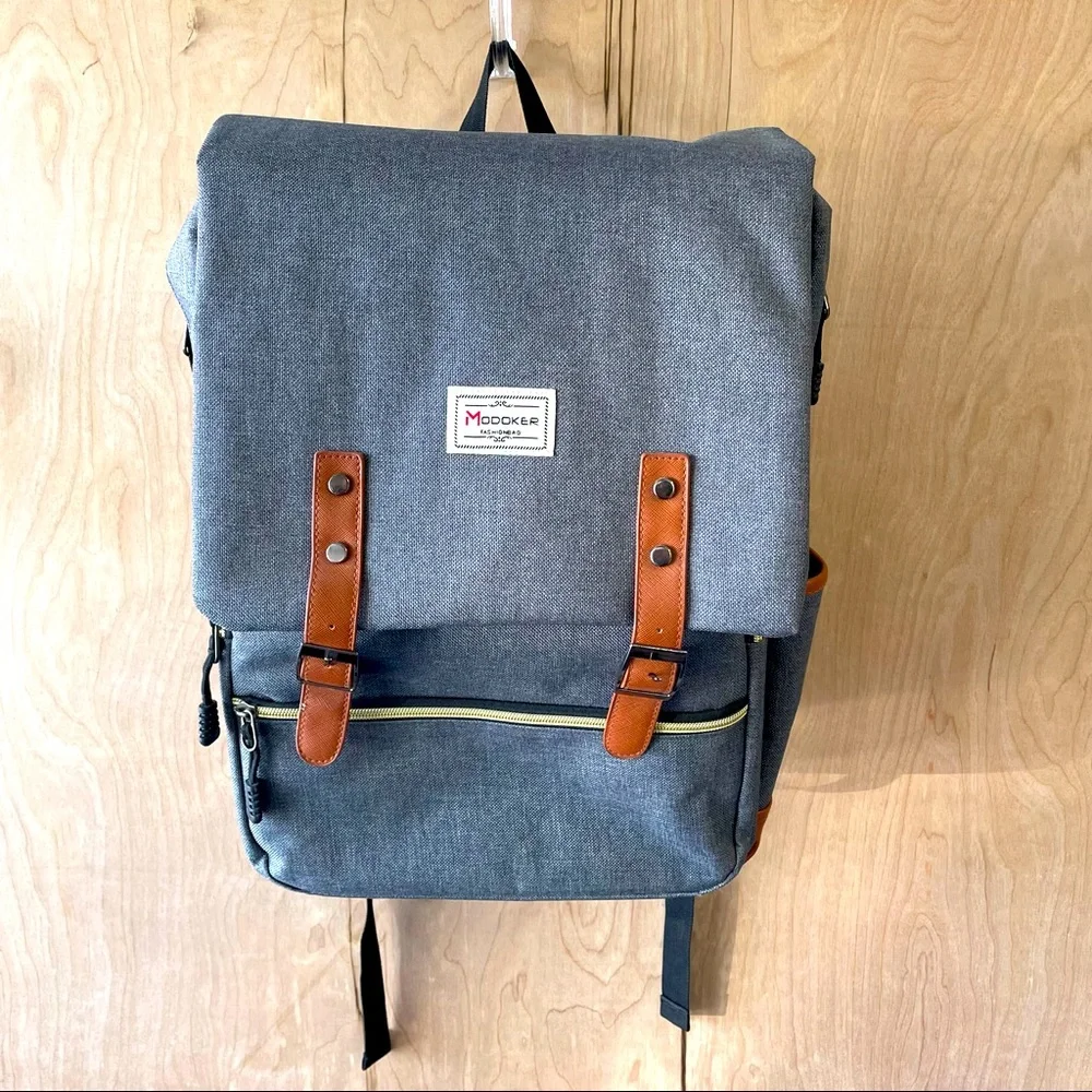 Tech Friendly Backpack - Picture 1 of 6